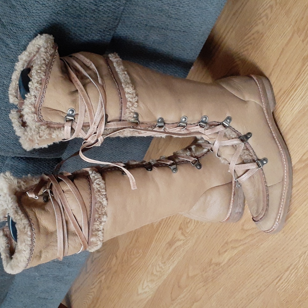 Cole Haan tan lace-up shearling knee boots 9.5